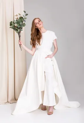 3–1501 BRIDAL ZIENNA OVERSKIRT