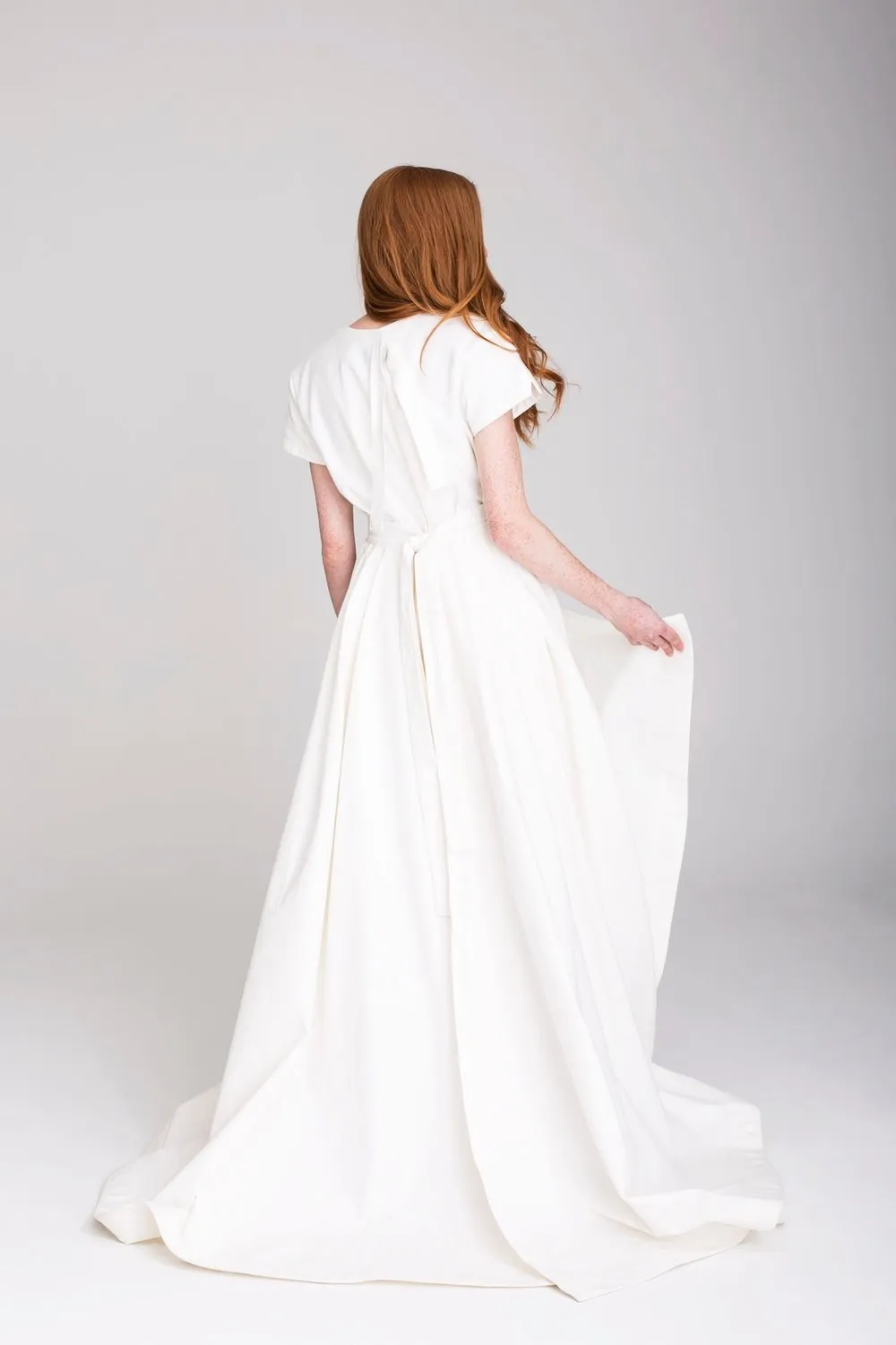 3–1501 BRIDAL ZIENNA OVERSKIRT