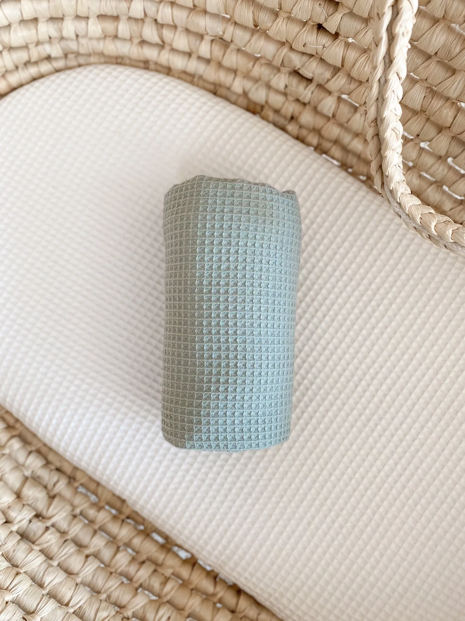 Baby swaddle / soft waffle