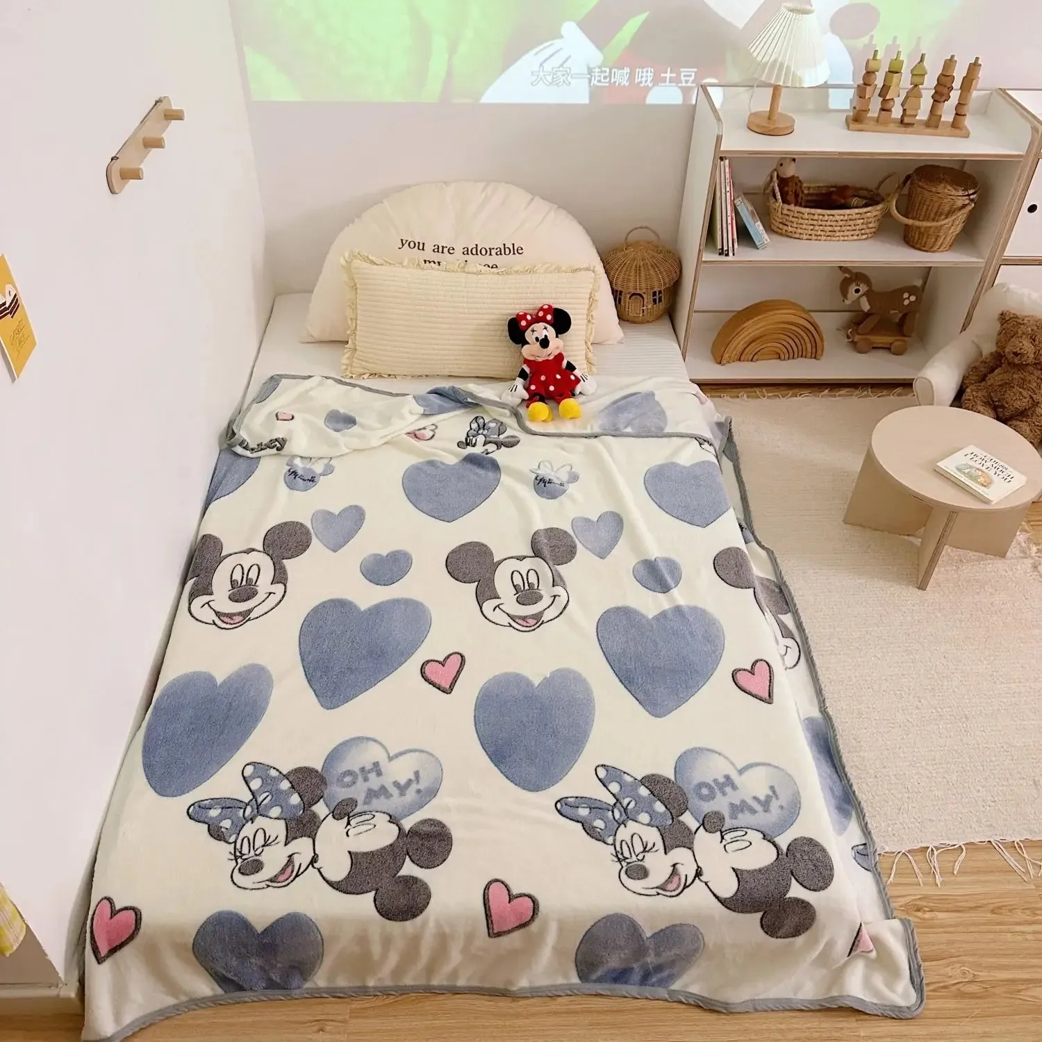Cartoon Disney Kids Mickey Mouse Snowflake Fleece Blanket Thick Milk Coral Fleece Office Casual Blanket Single Lunch Break Blank (Copy)