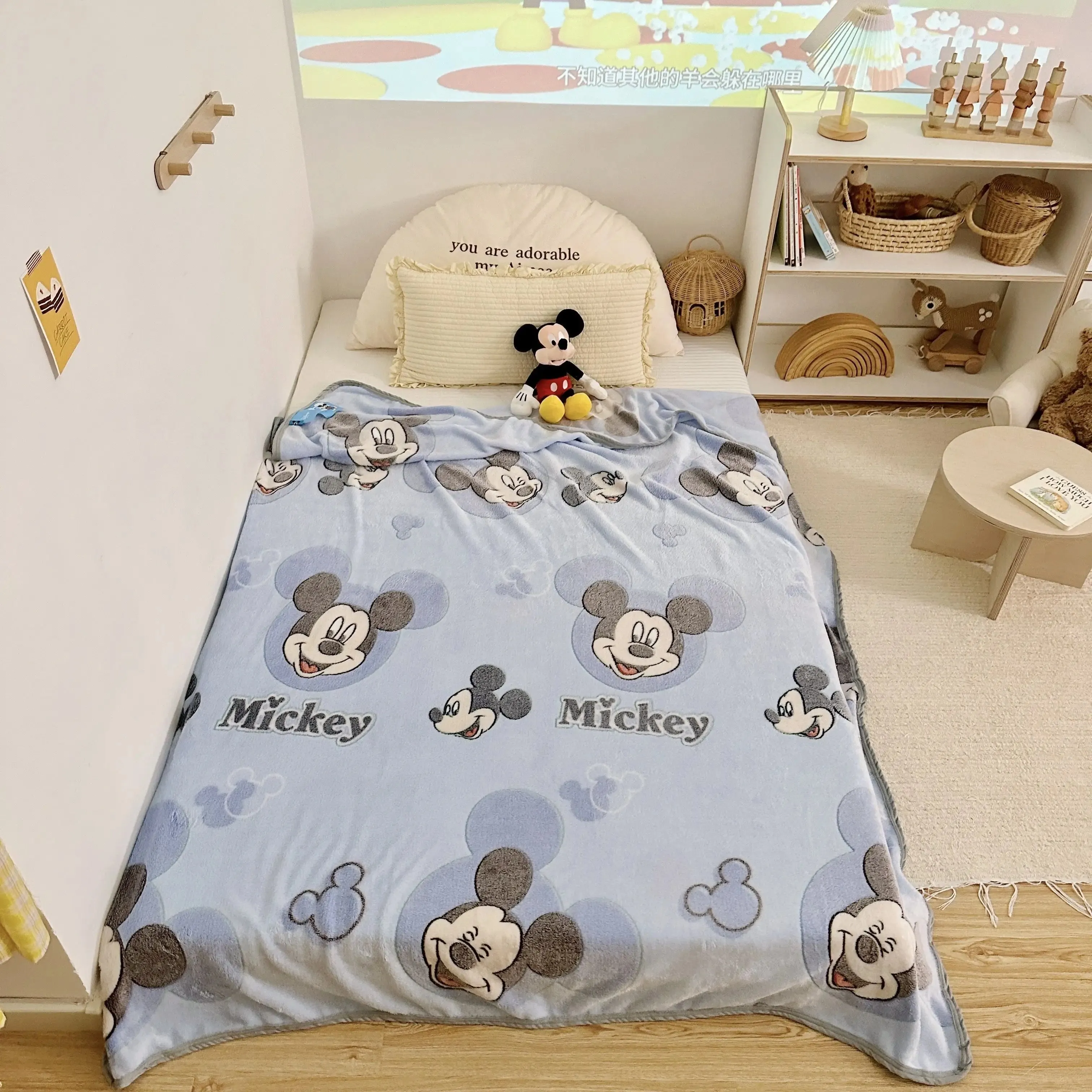 Cartoon Disney Kids Mickey Mouse Snowflake Fleece Blanket Thick Milk Coral Fleece Office Casual Blanket Single Lunch Break Blank (Copy)