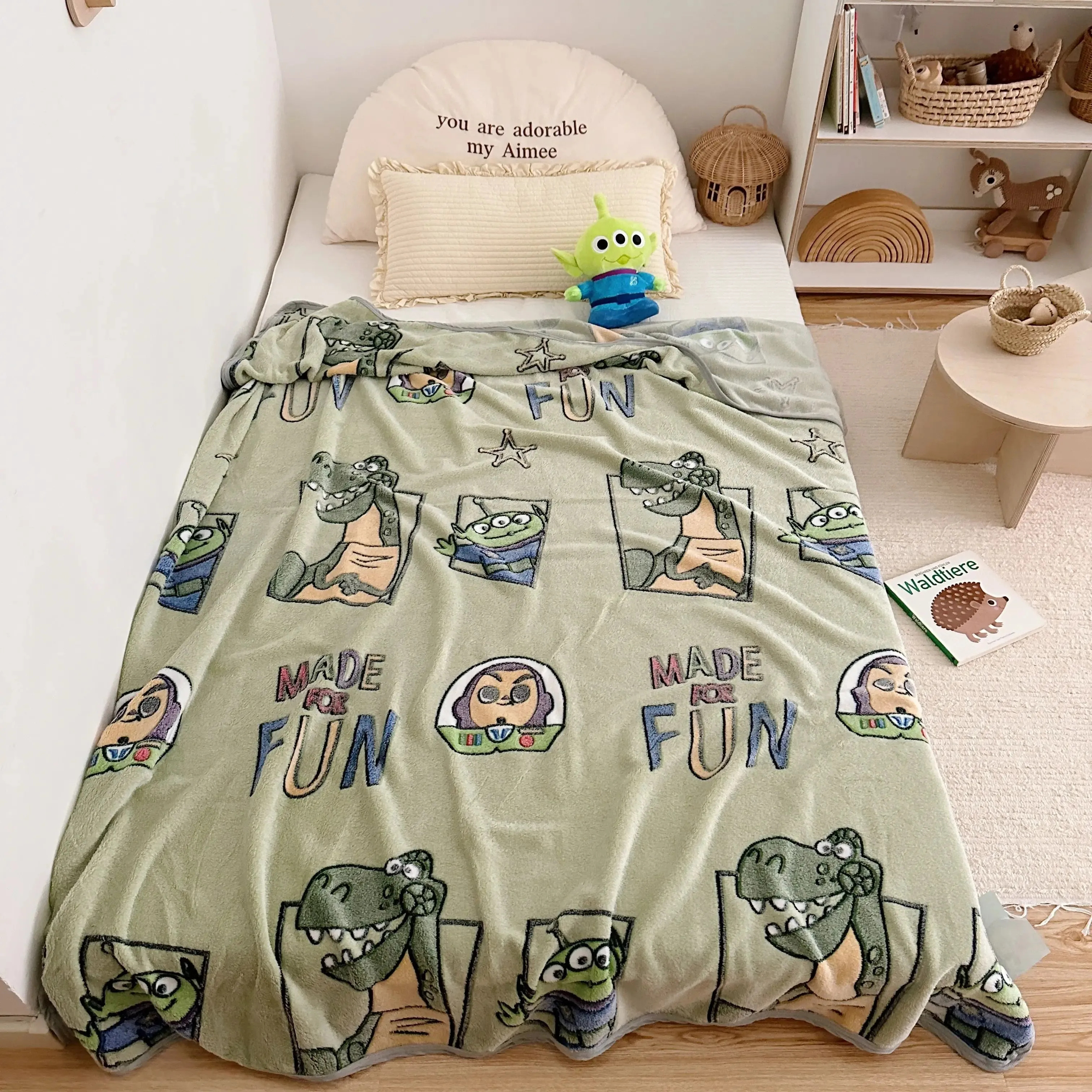 Cartoon Disney Kids Mickey Mouse Snowflake Fleece Blanket Thick Milk Coral Fleece Office Casual Blanket Single Lunch Break Blank (Copy)