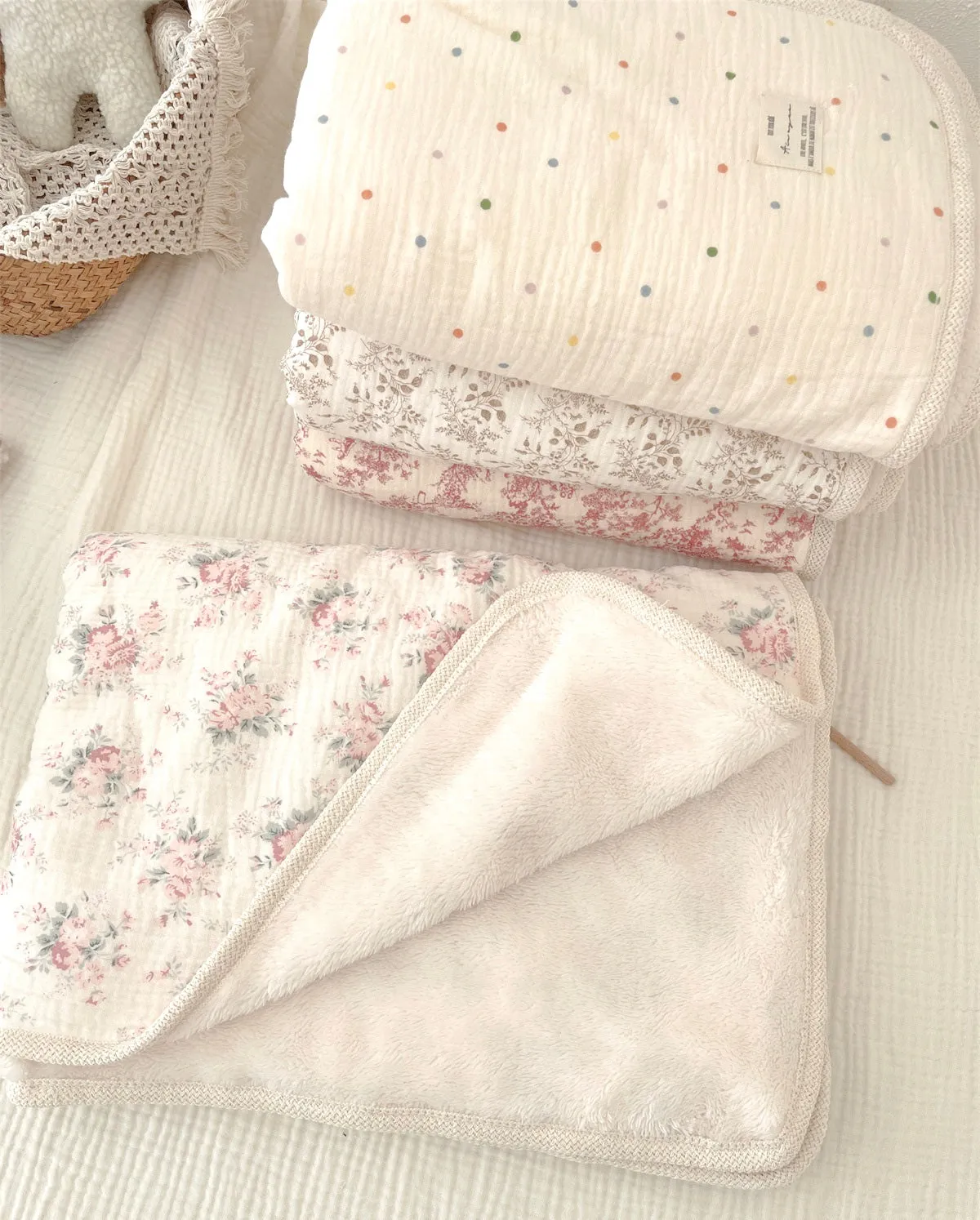 Earthy Cotton and Fluffy Fleece Blanket