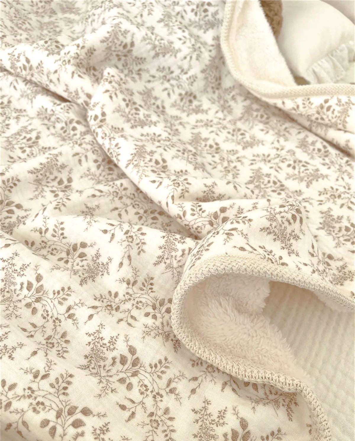 Earthy Cotton and Fluffy Fleece Blanket