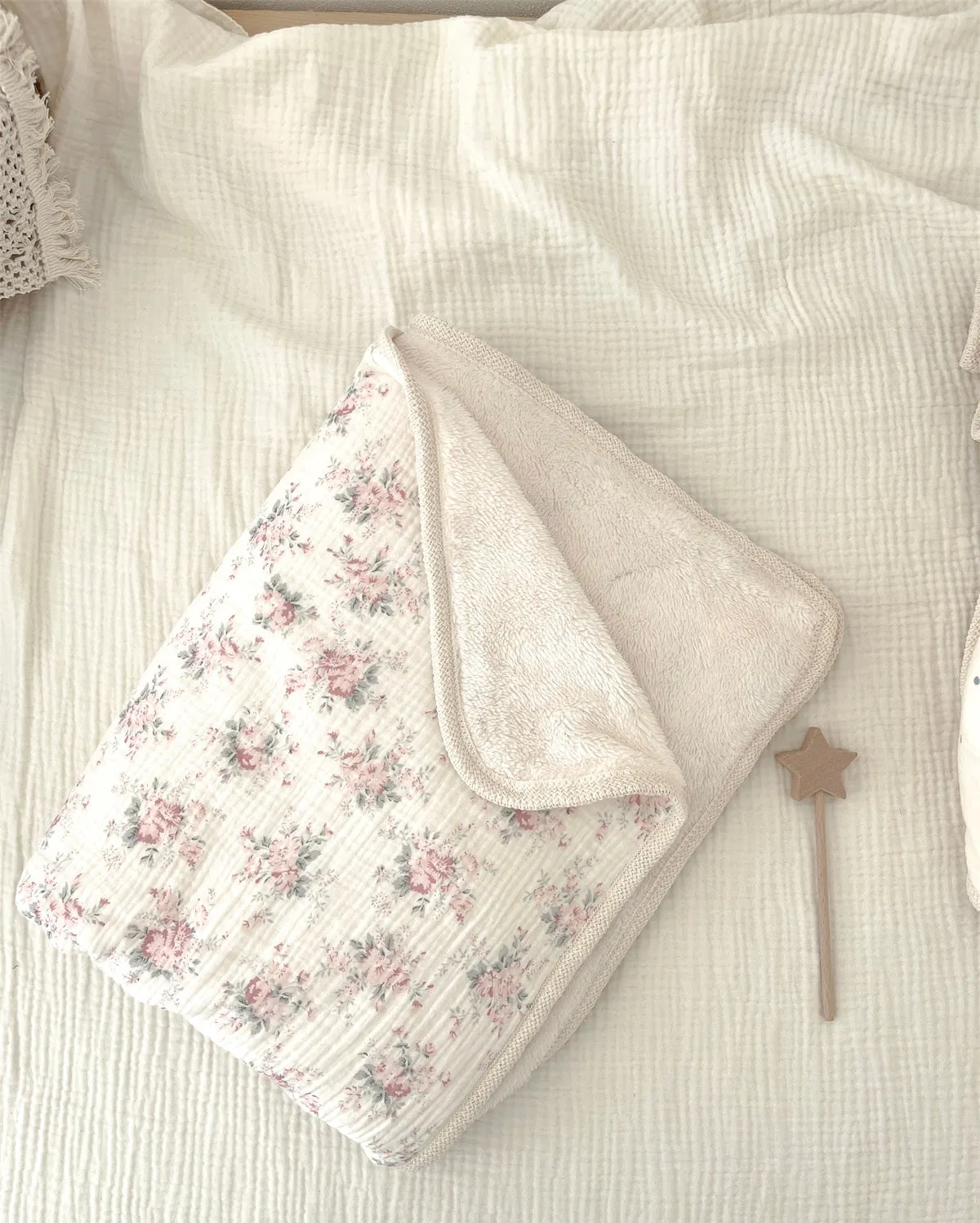 Earthy Cotton and Fluffy Fleece Blanket