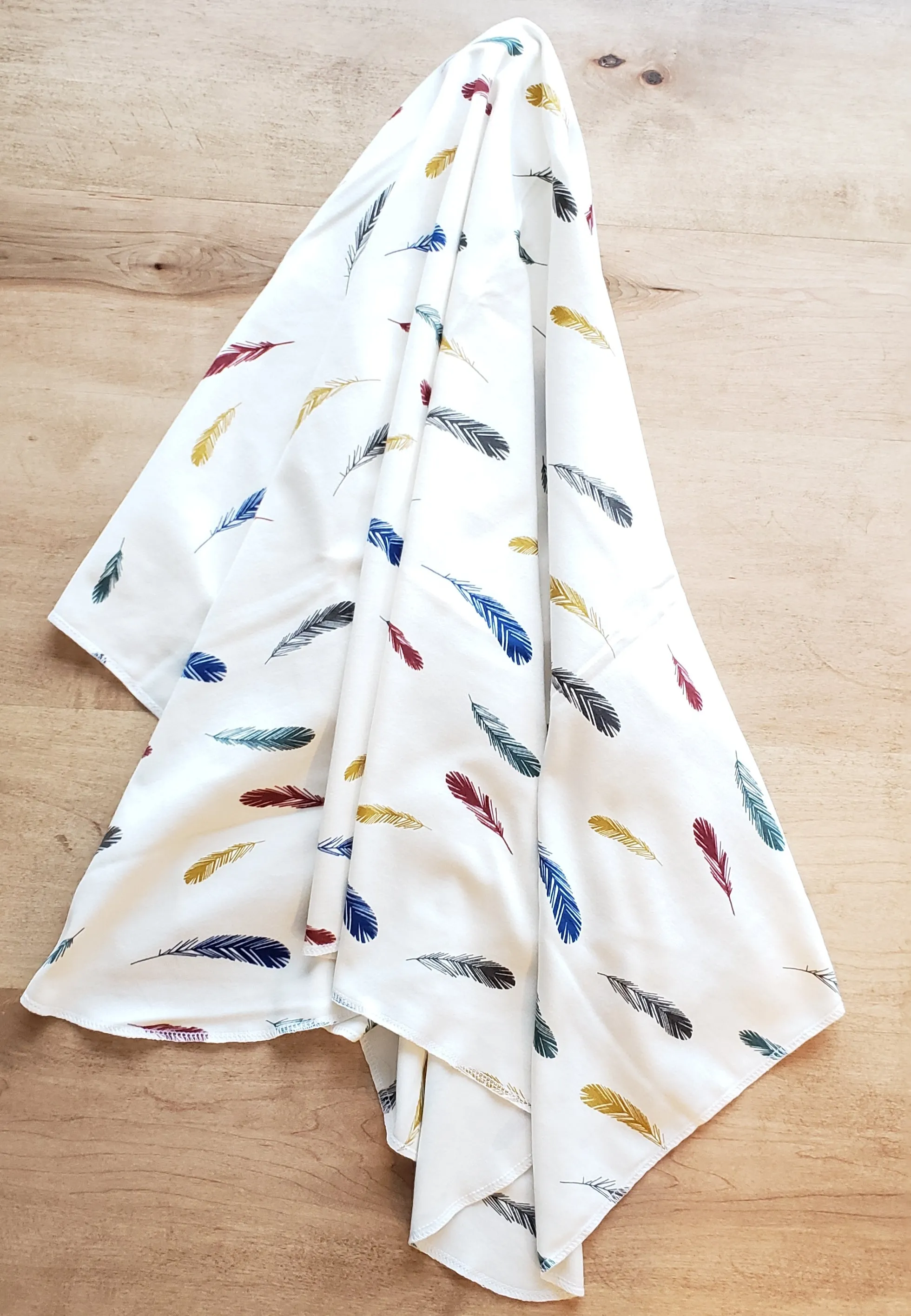 FALLING FEATHERS Organic Cotton Swaddling Blanket