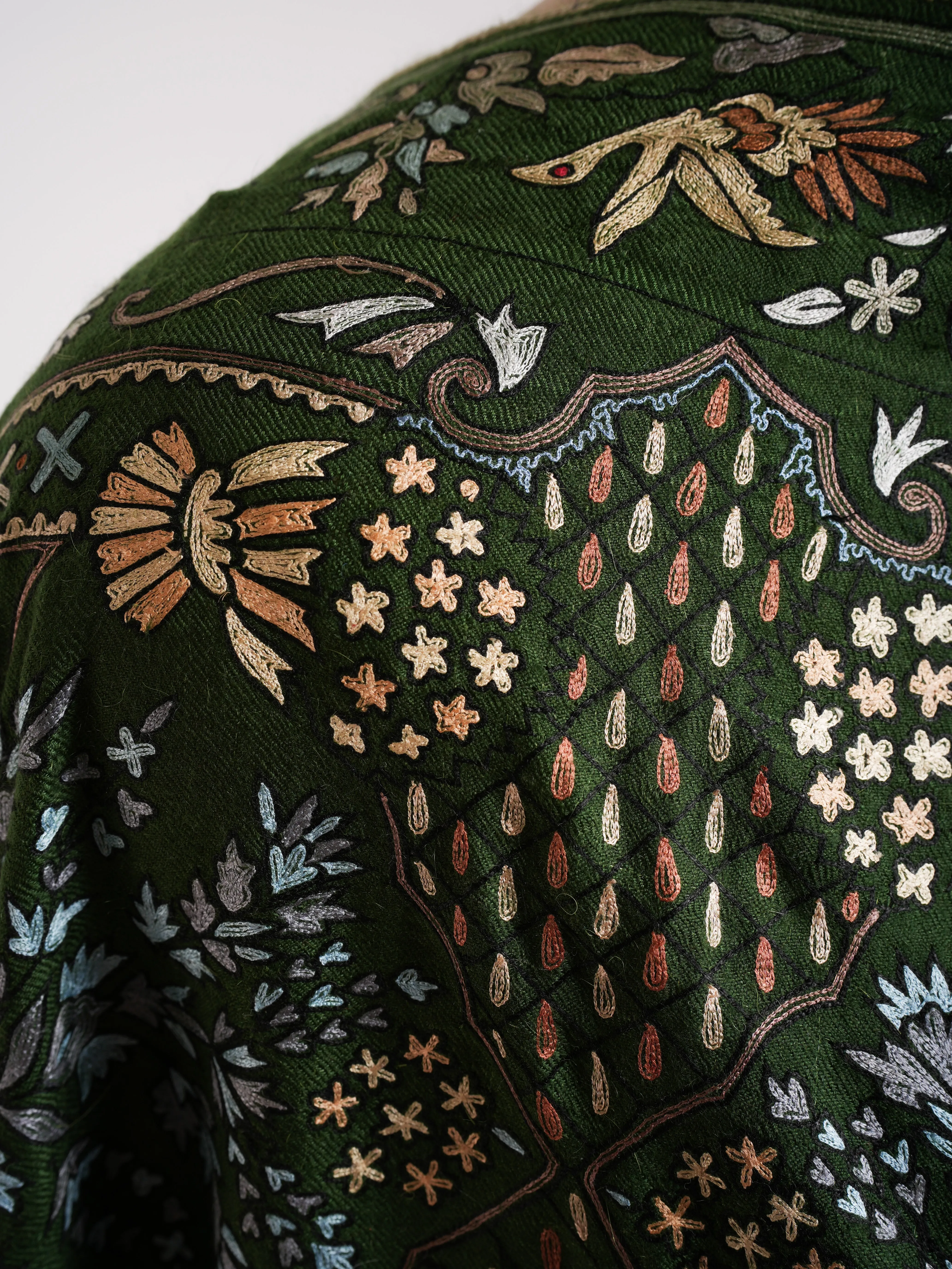 Handcrafted Indian Pashmina Embroidered Shawl in Green