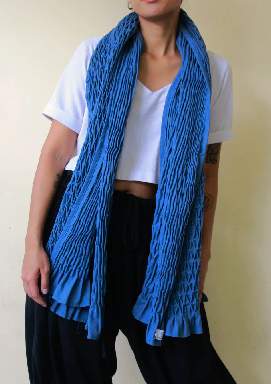 honeycomb shawl - blue