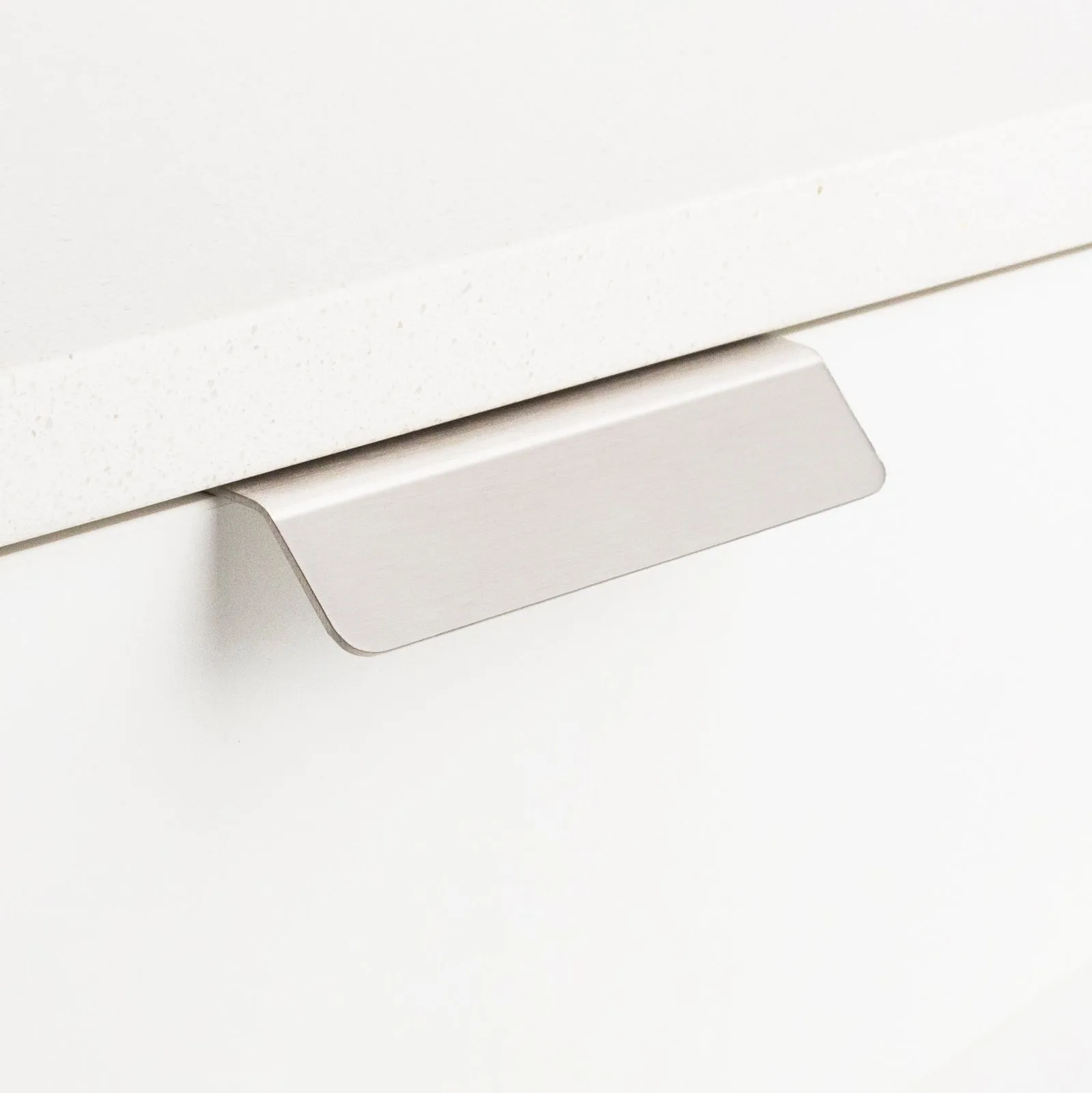 KETHY DL370 CABINET STRAIGHT EDGE PULL 96MM