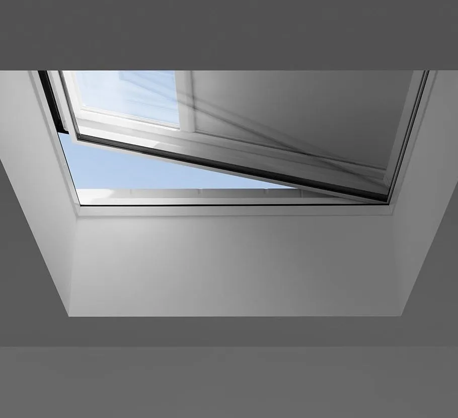 VELUX CVU 120090 1093 INTEGRA® SOLAR Curved Glass Rooflight Package 120 x 90 cm (Including CVU Double Glazed Base & ISU Curved Glass Top Cover)