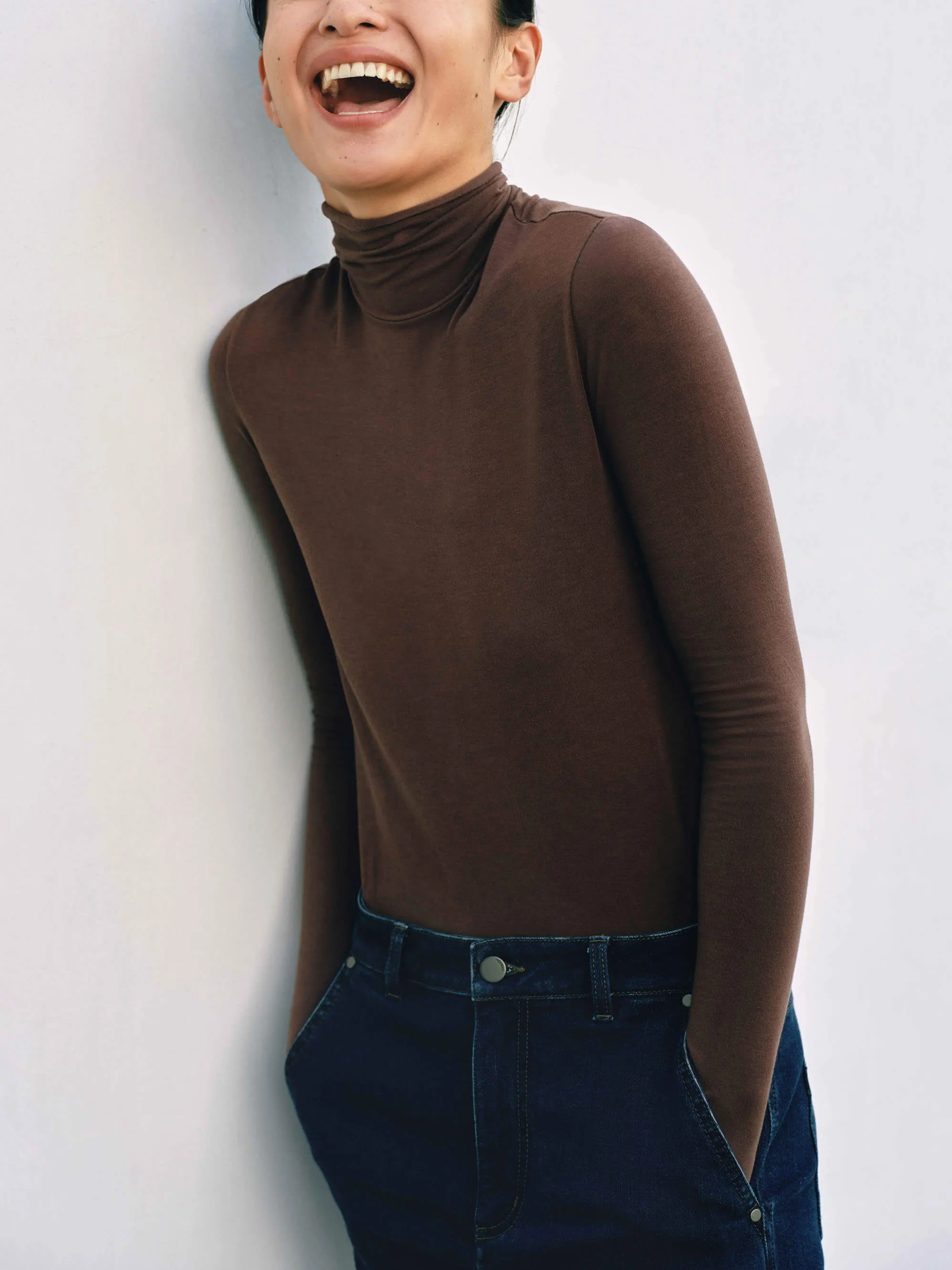Wool Seamless Turtleneck Top