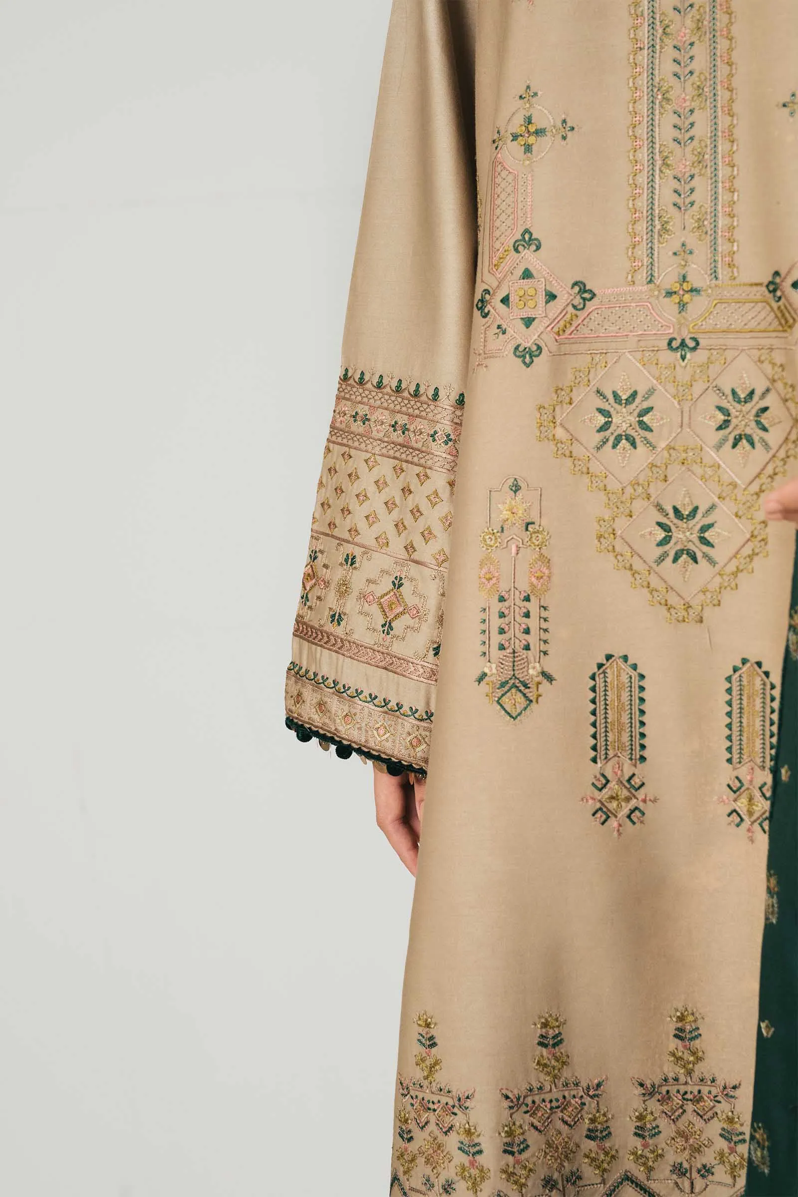 Zara Shahjahan Winter Collection (with Shawl) – Zohra