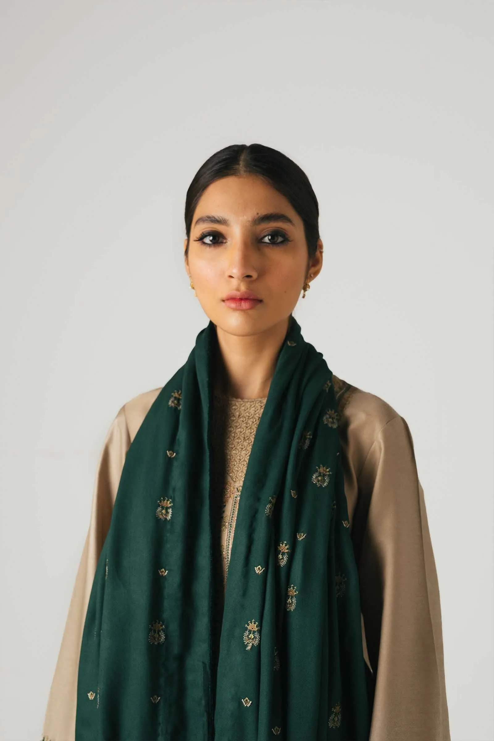 Zara Shahjahan Winter Collection (with Shawl) – Zohra